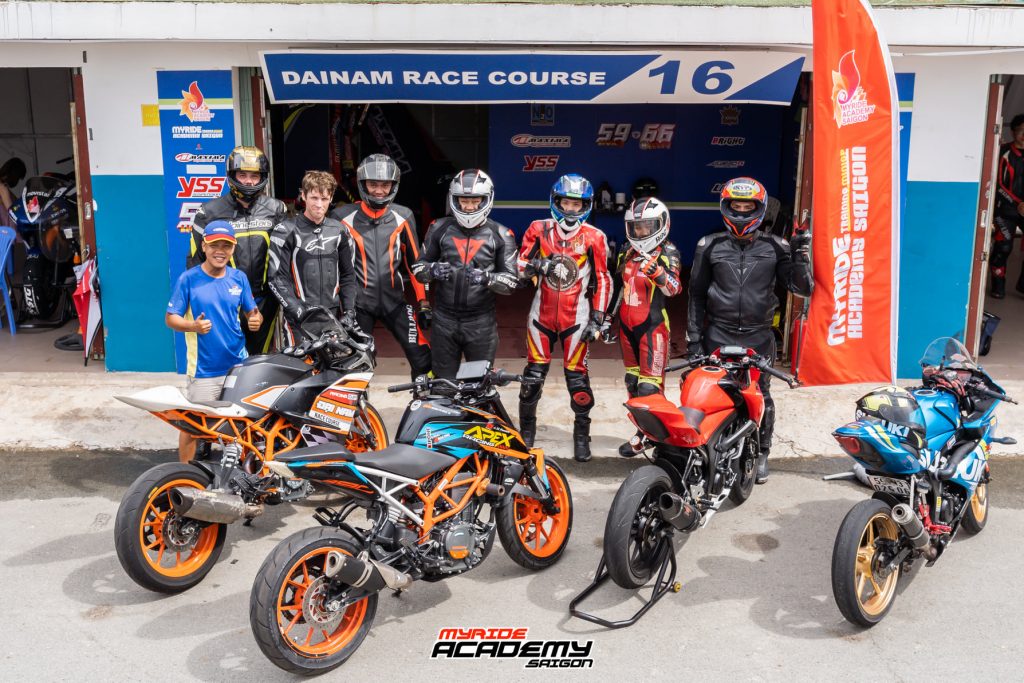 Myride Academy Saigon ra mắt dịch vụ cho thuê xe đua đạt chuẩn chạy ...