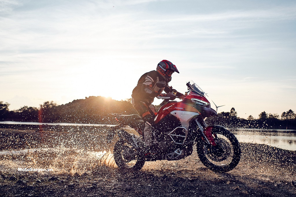 Đã có giá bán Ducati Multistrada V4 2021 tại thị trường Mỹ - Motosaigon