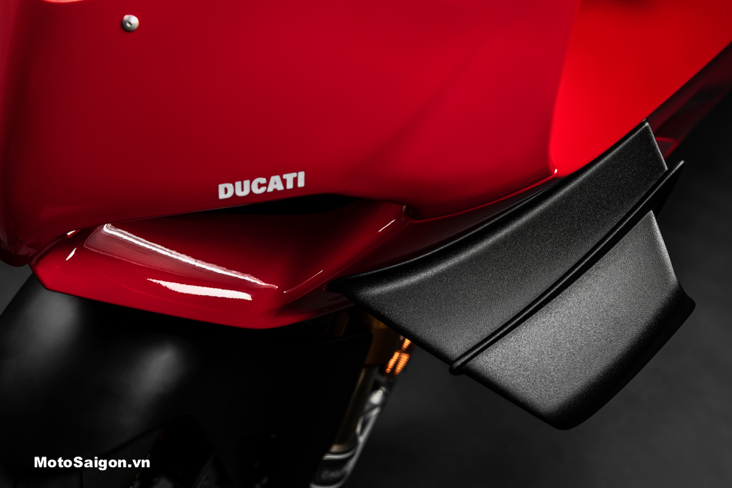 Ducati Panigale V4 được “tăng lực” với gói độ Racing Kit chính hãng -  Motosaigon