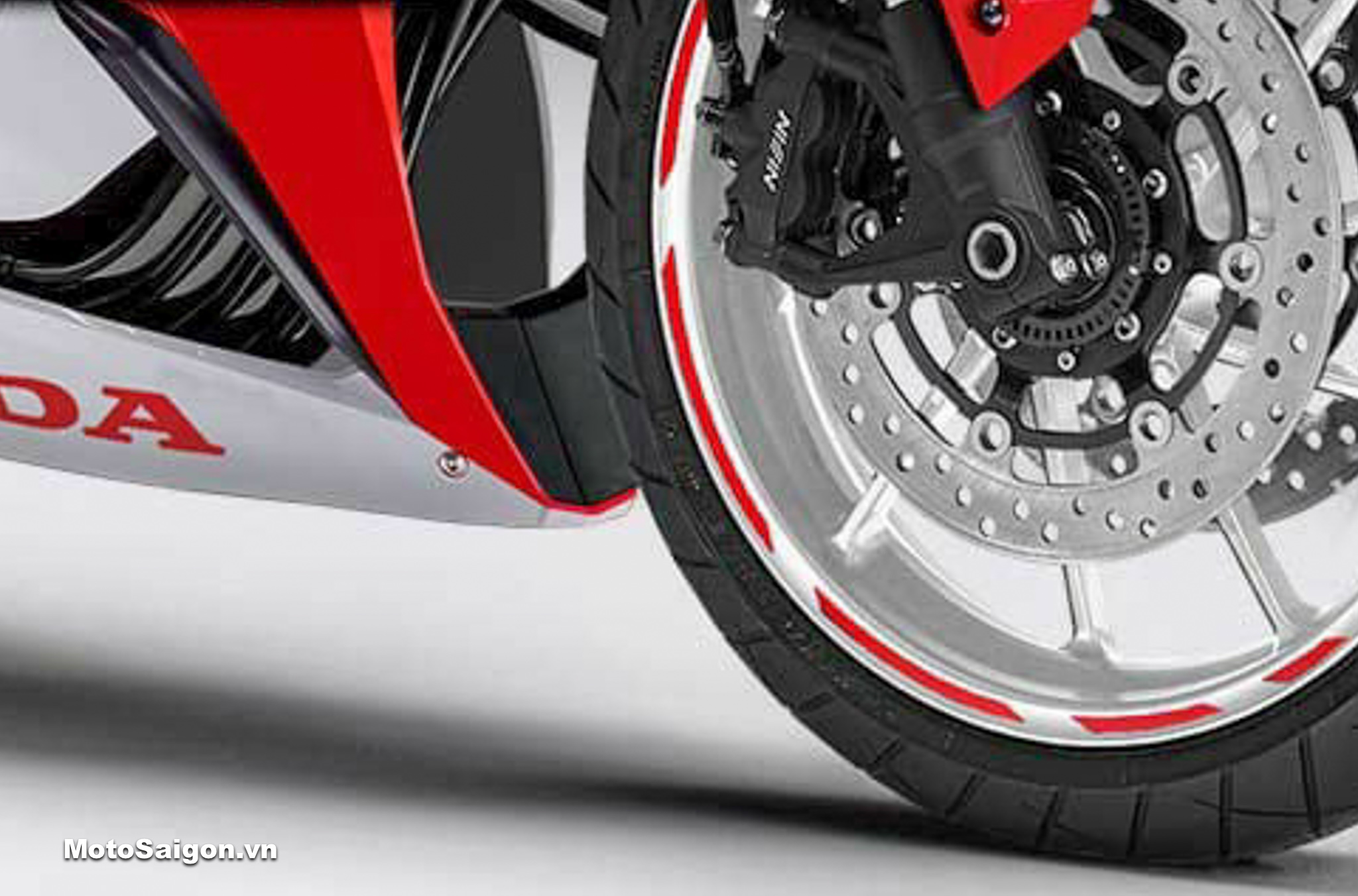 Huyền thoại Honda CB400 Super Four bản đặc biệt 2017 giá hơn 300 triệu Đồng