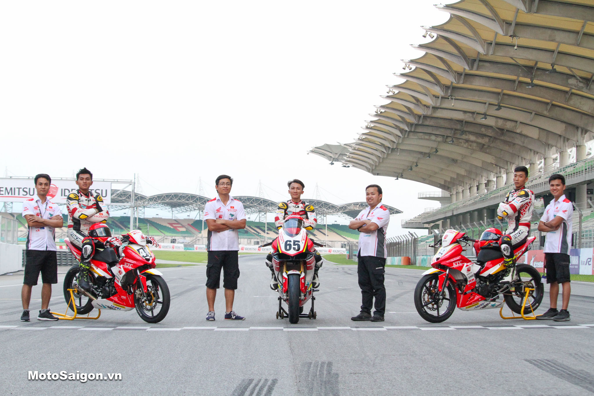 Honda Racing Vietnam là đội đua duy nhất của Việt Nam thi đấu tại các giải quốc tế