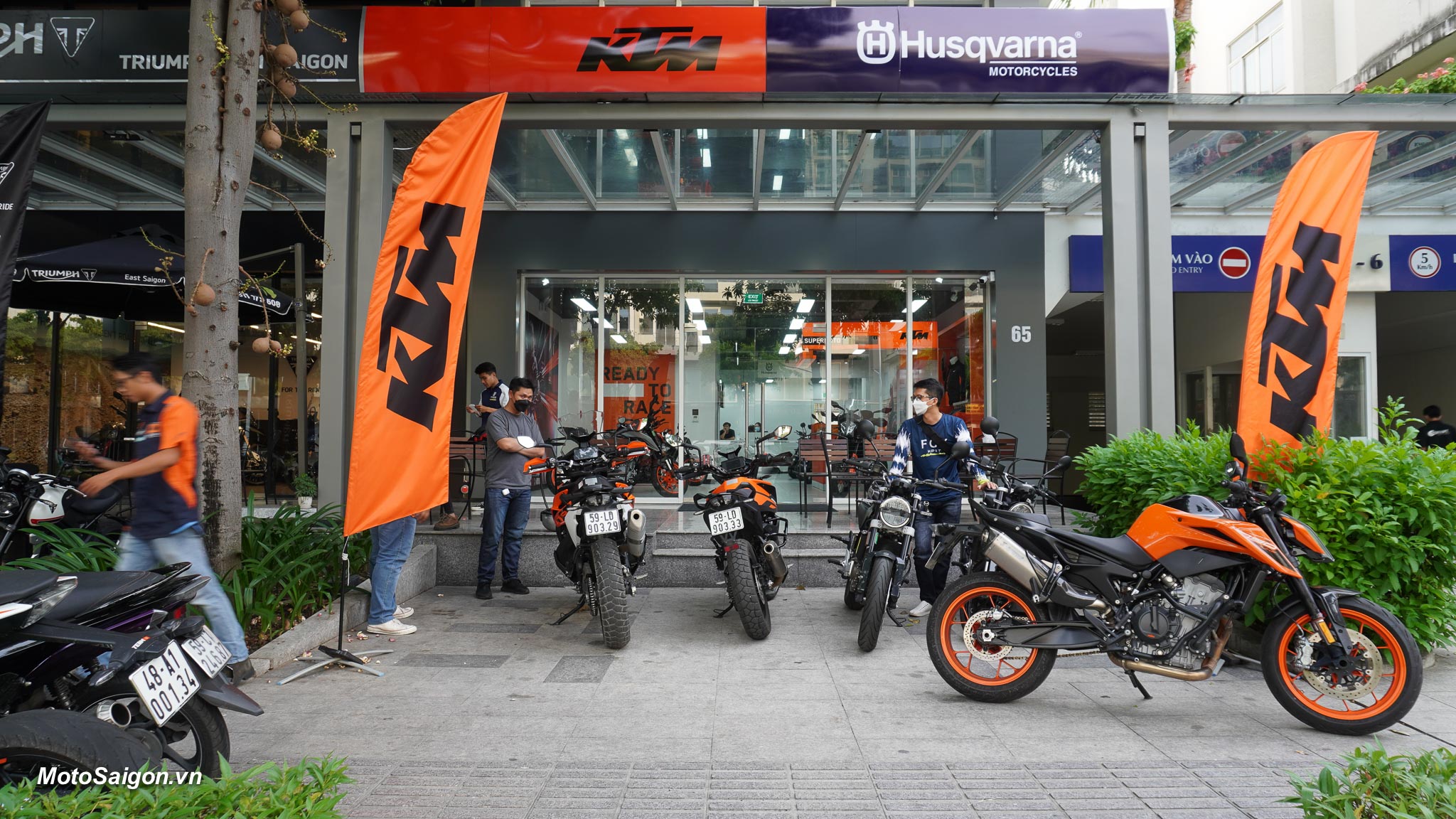 Showroom mới của KTM & Husqvarna Motorcycles Việt Nam trước ngày khai trương