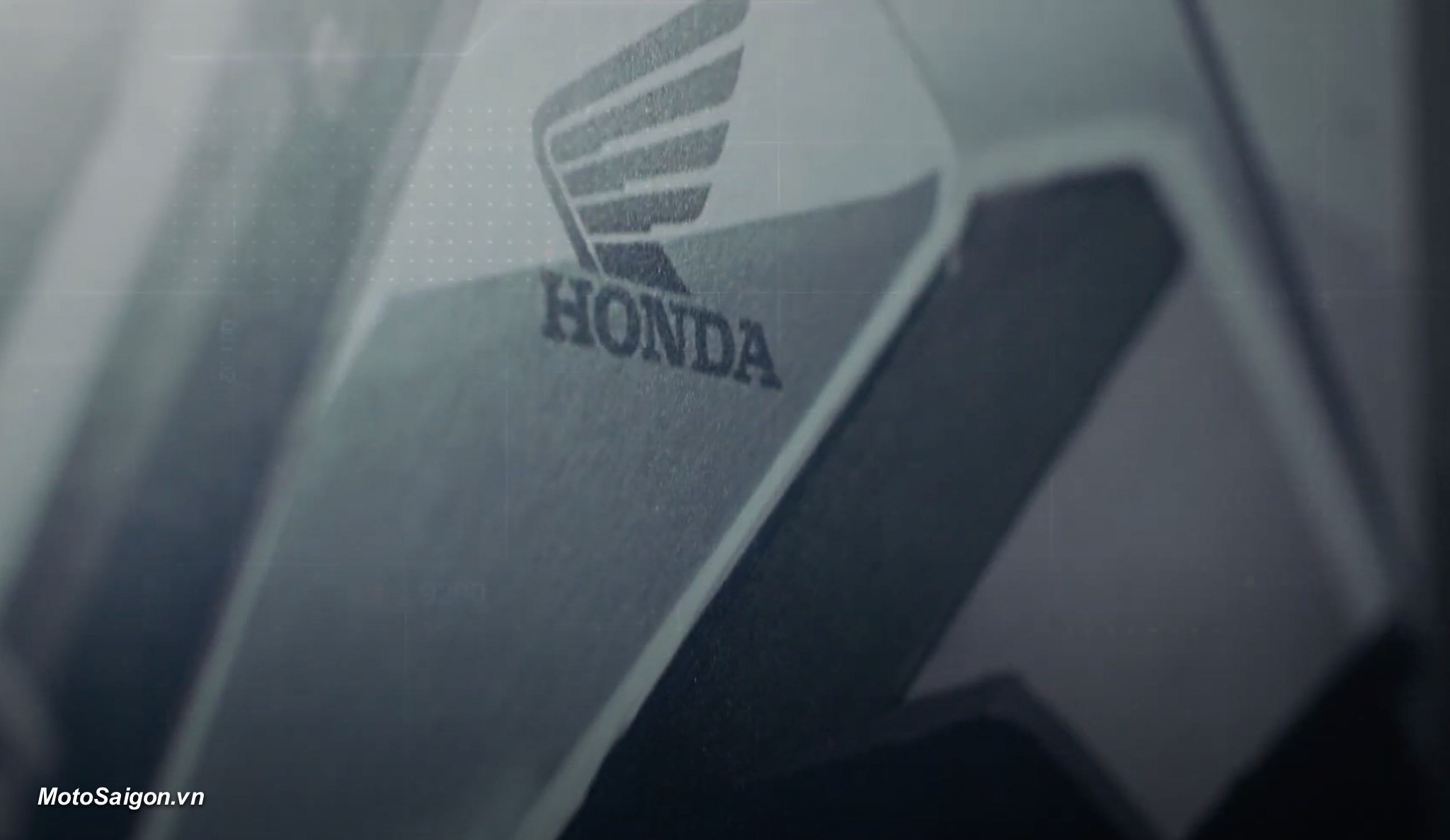 Honda Hornet CB1000R 2023 lộ thiết kế thực tế trước thềm EICMA