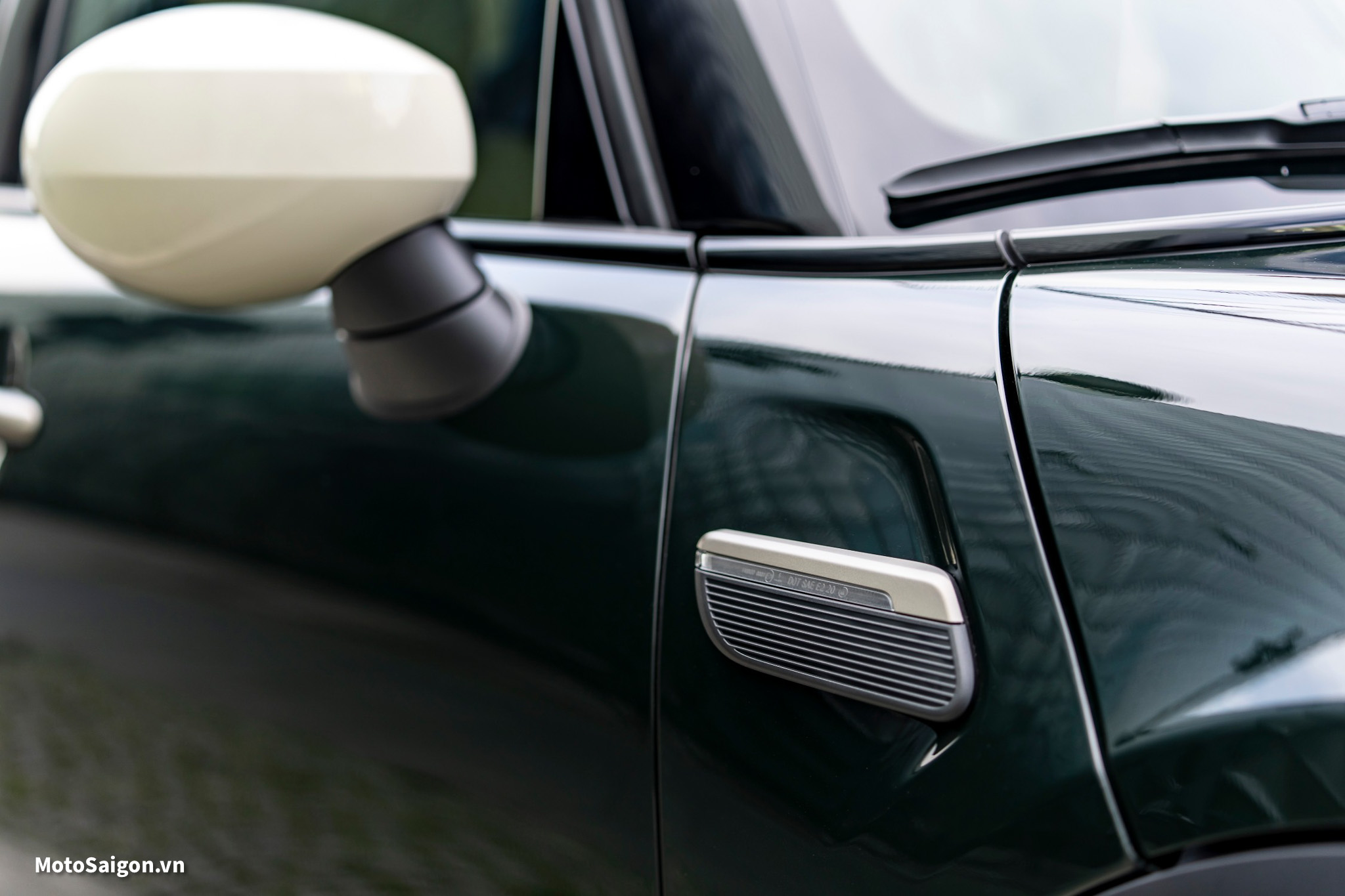 Giá xe MINI Cooper S 5 cửa Resolute Edition mới nhất đã được công bố