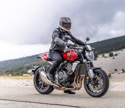 Honda CB1000R 2023 | Giá xe CB1000R mới nhất với 2 phiên bản