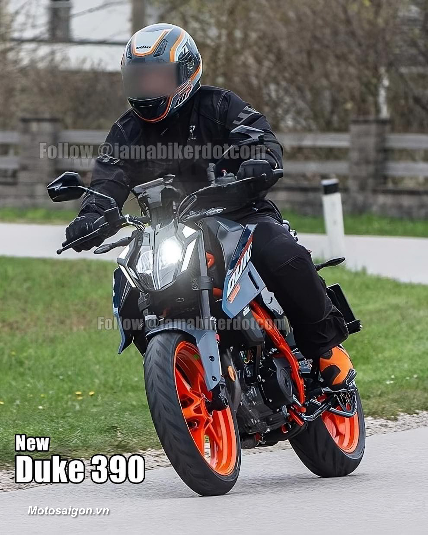 KTM 390 Duke 2024 lộ hình ảnh thực tế trước ngày ra mắt Motosaigon