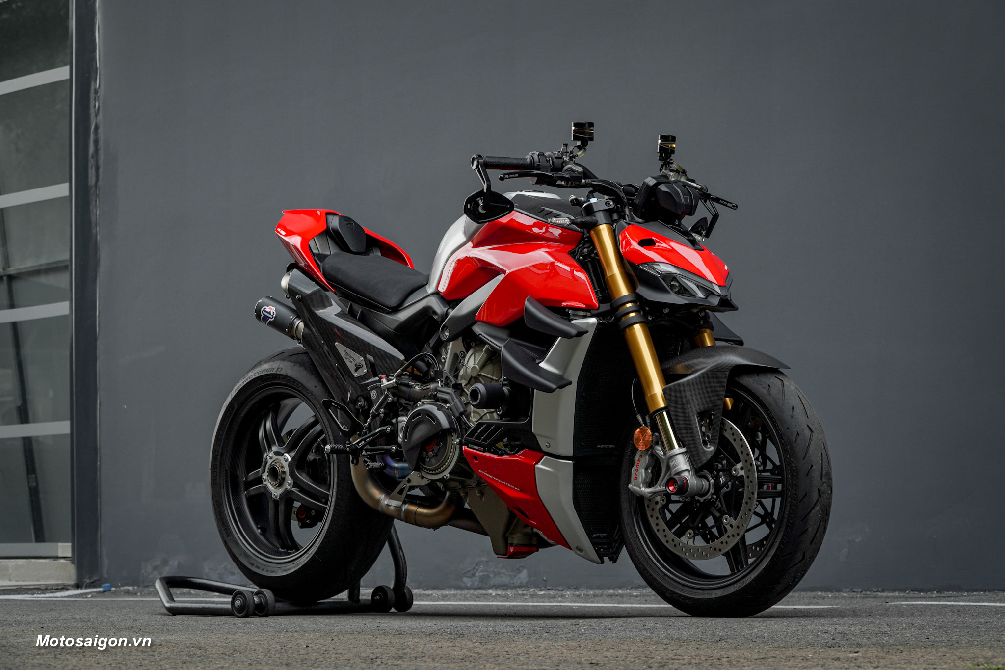Cực độc Ducati Streetfighter V4 S lên đồ chơi gần tỷ đồng của dân IT