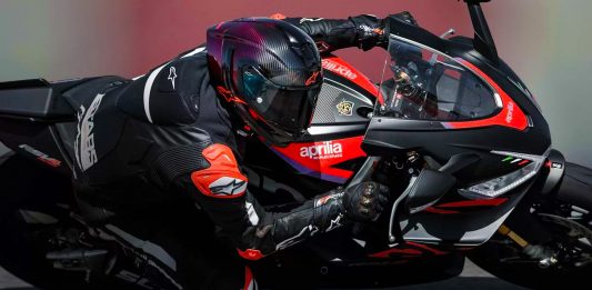 Alpinestars R10 nón bảo hiểm đầu tiên sau 10 năm nghiên cứu