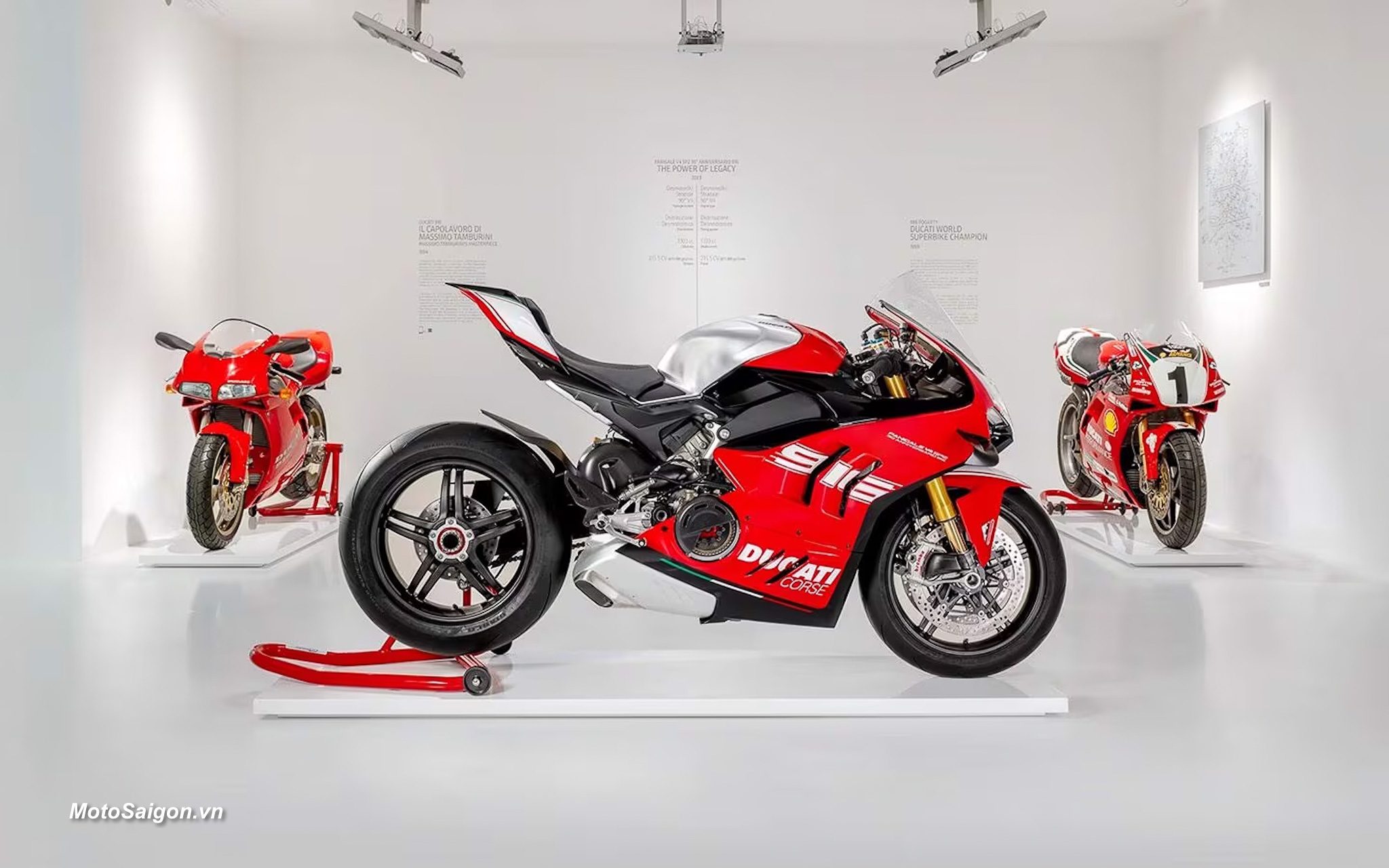 Ducati Panigale V4 SP2 916 30th Anniversary đã có giá xe 2024