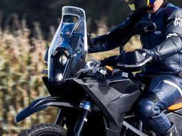 KTM 390 Adventure 2024 dùng chung động cơ mới của 390 Duke