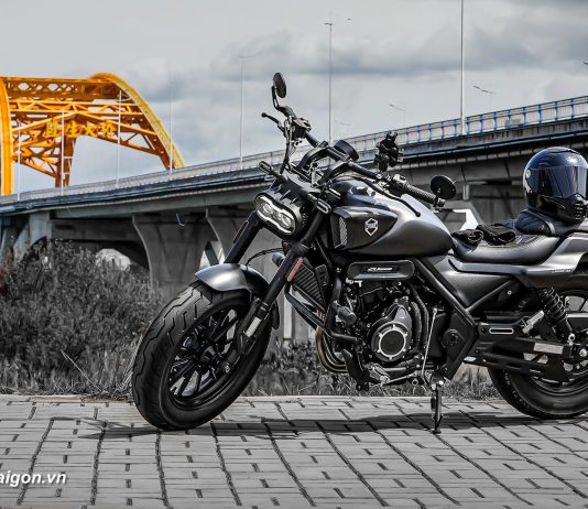 Voge CU 525 mô tô cruiser giá rẻ 2 xilanh 40 mã lực