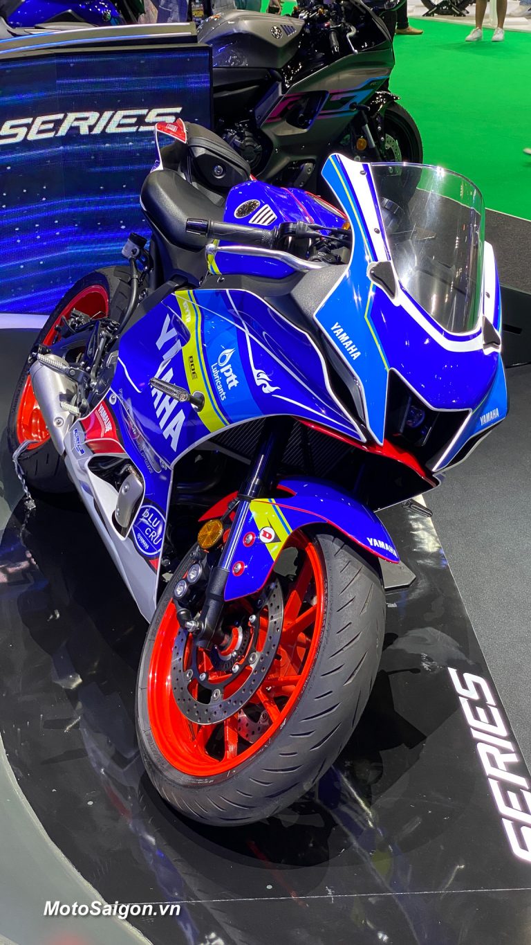 Yamaha R7 2024 màu mới xám tem hồng xanh soi thực tế tuyệt đẹp - Motosaigon