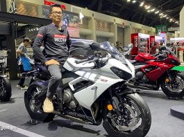 Daytona 660 lên nhiều phụ kiện chính hãng Triumph đáng giá