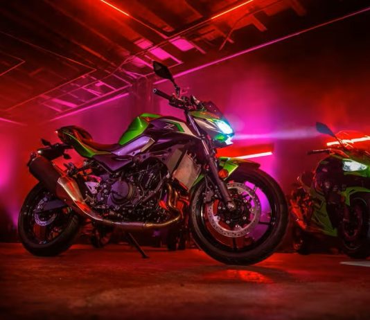 Kawasaki Z500 2024 giá xe