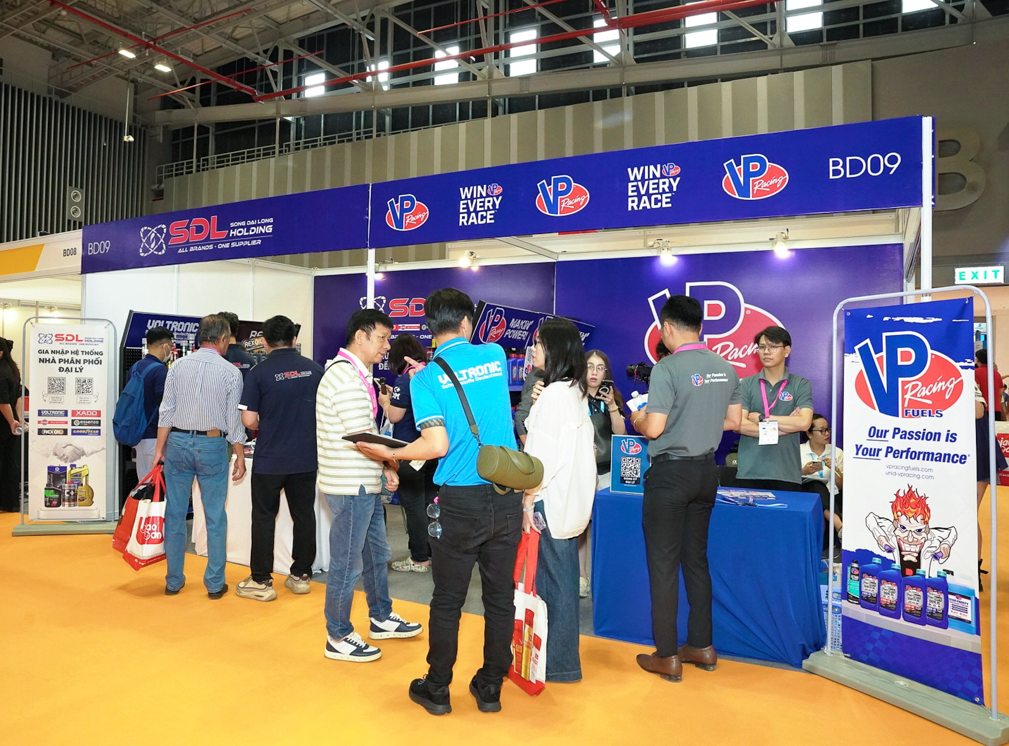 Song Đại Long khẳng định vị thế tại Automechanika 2025 cùng Voltronic và VP Racing Song Đại Long khẳng định vị thế tại Automechanika 2025 cùng Voltronic và VP Racing