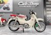 Honda Super Cub C125 Custom màu trắng yên đỏ đặc biệt đã về Việt Nam