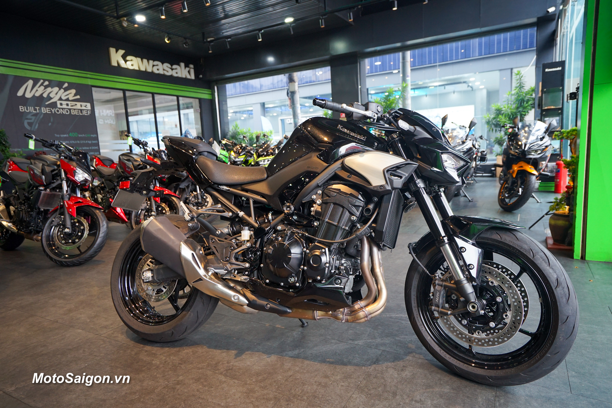 Kawasaki Z900 giá xe Z900 2025 mới nhất tại Đại lý