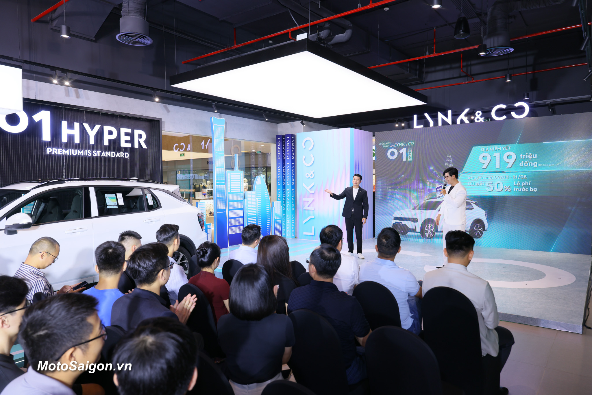 Lynk & Co 01 Hyper mẫu xe C SUV chính thức ra mắt kèm giá bán