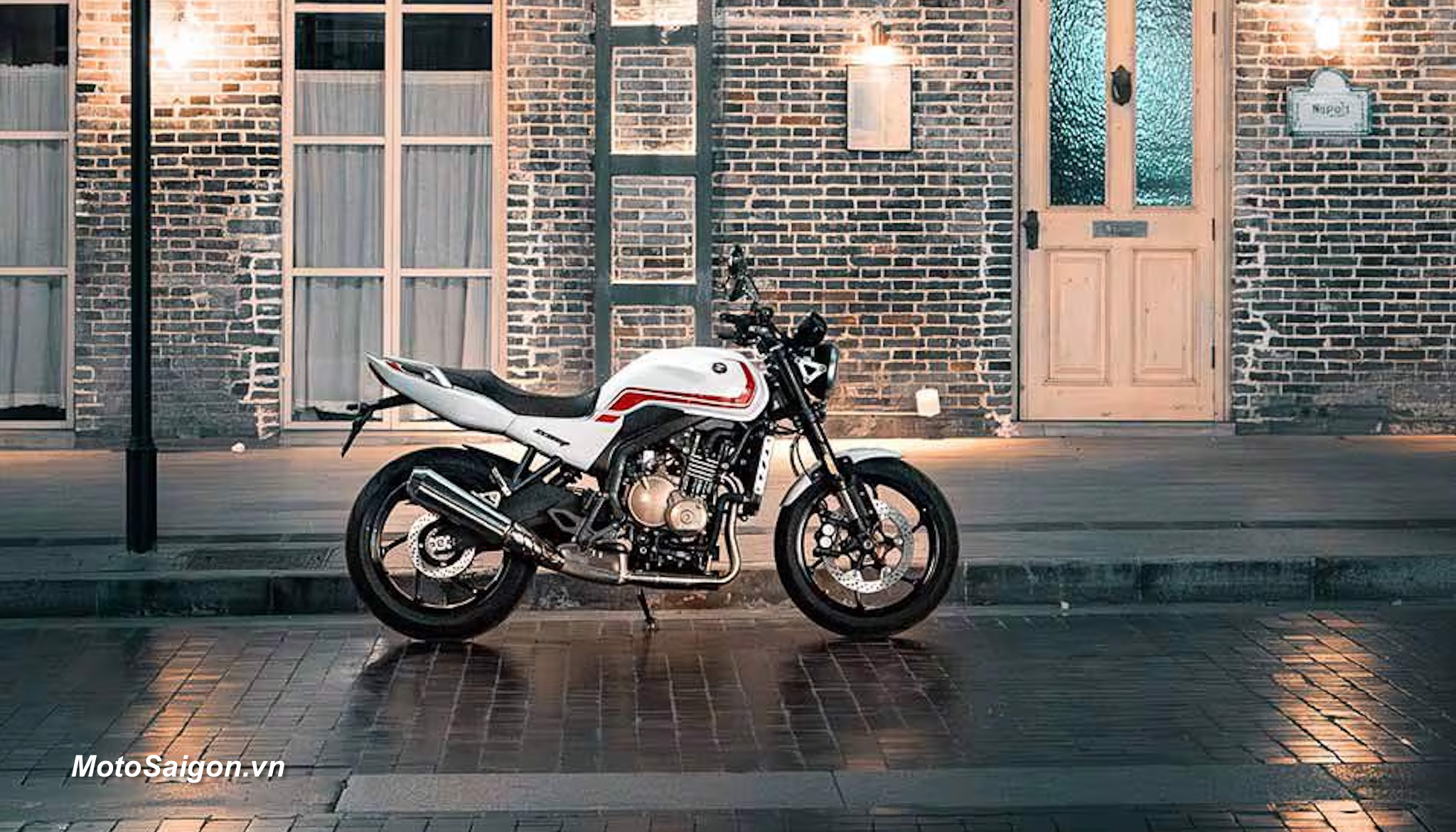 ZX500F của ZXMotor khá giống Honda CB400 Super Four giá rẻ