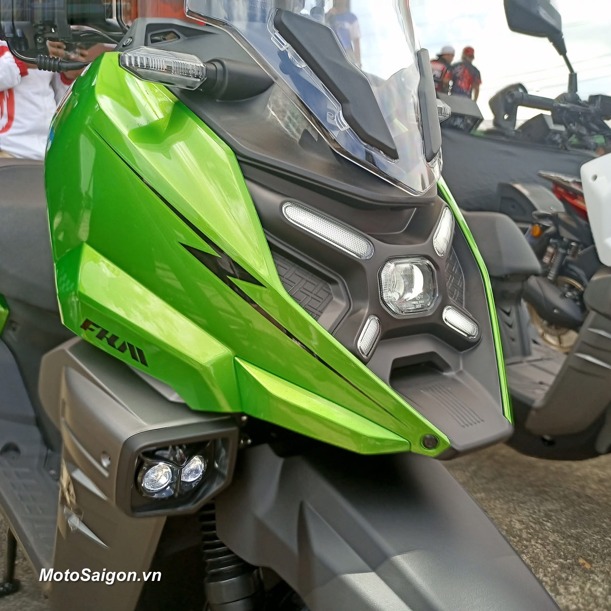 Xe tay ga giống BMW R1300GS FKM Hunter 150 giá chỉ 32tr