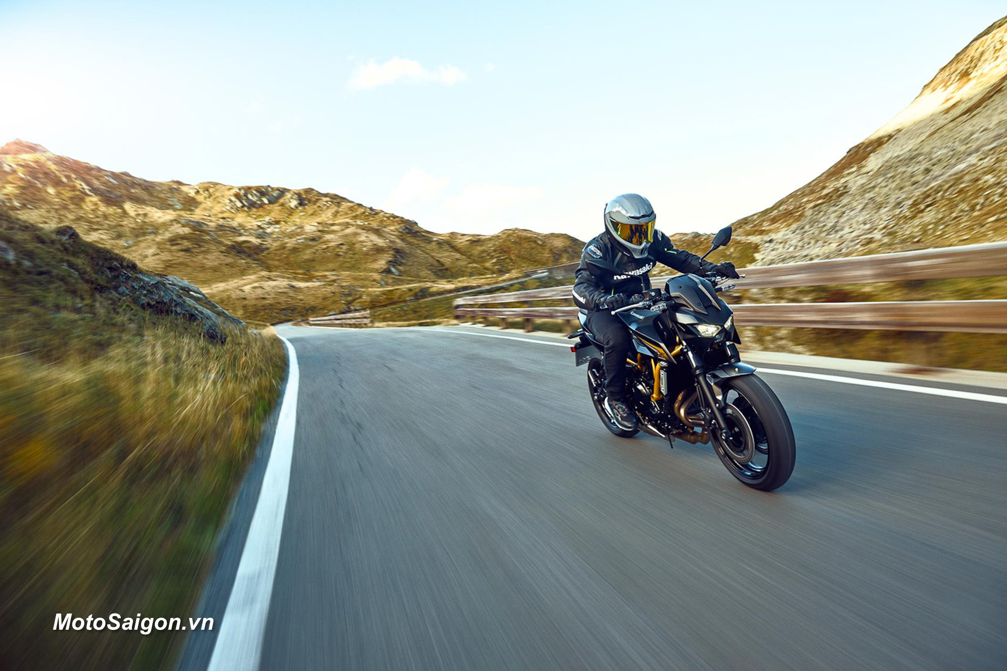 Kawasaki Z650 S 2026 ra mắt với diện mạo mới giá bán hấp dẫn