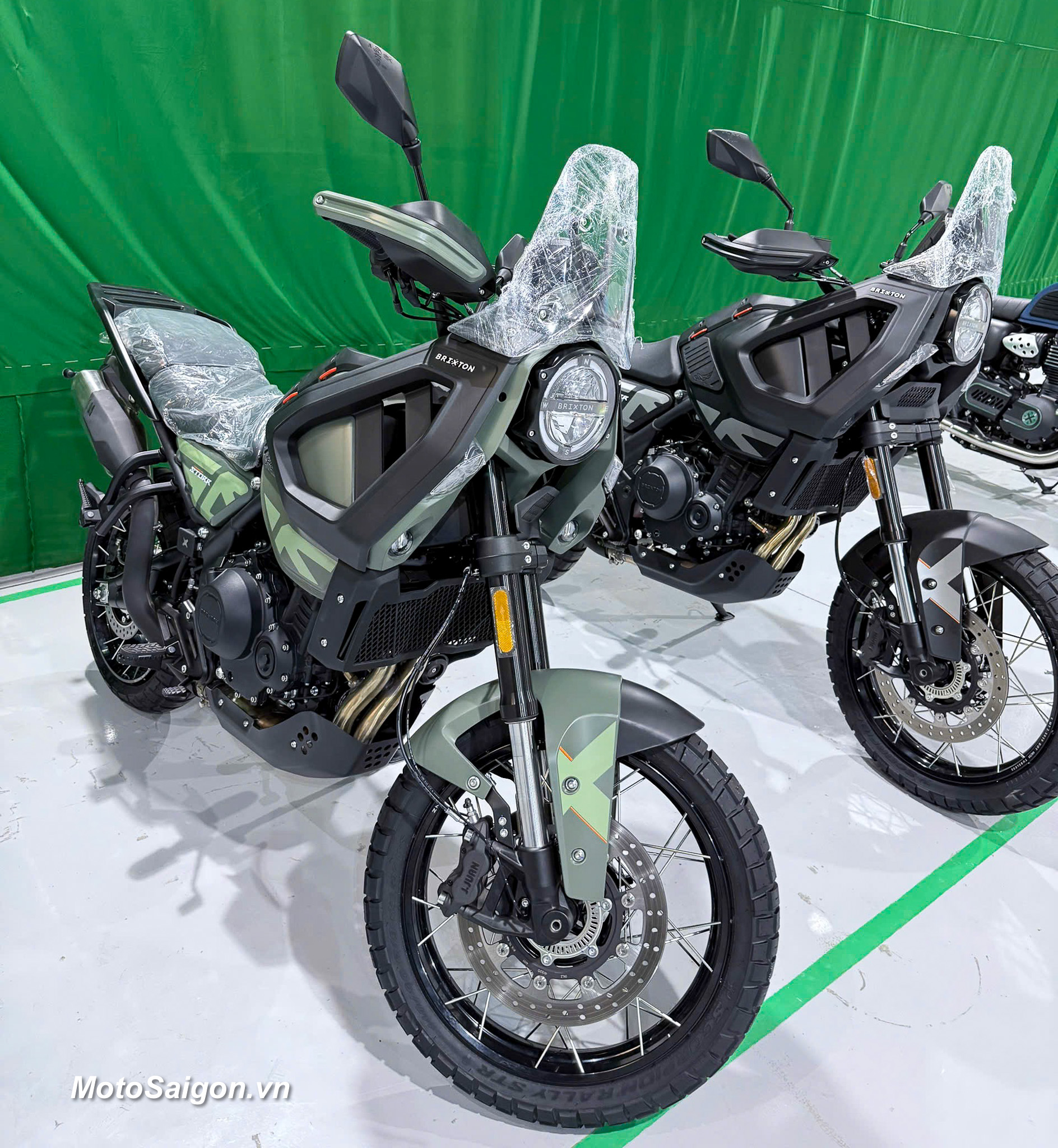 Brixton Crossfire 500 Storr chiếc ADV đậm chất Rally đã có giá bán