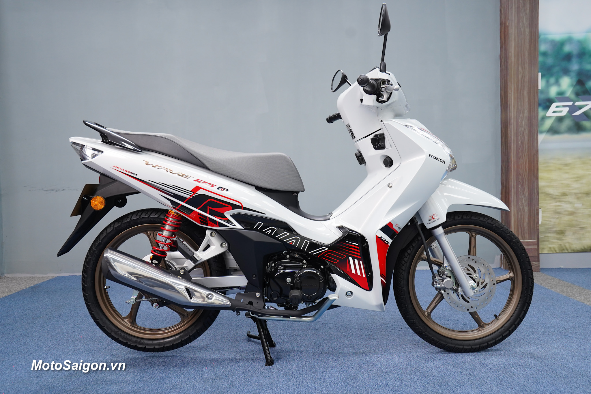 Honda Wave 125R Profender Special Edition đã có giá bán tại Việt Nam