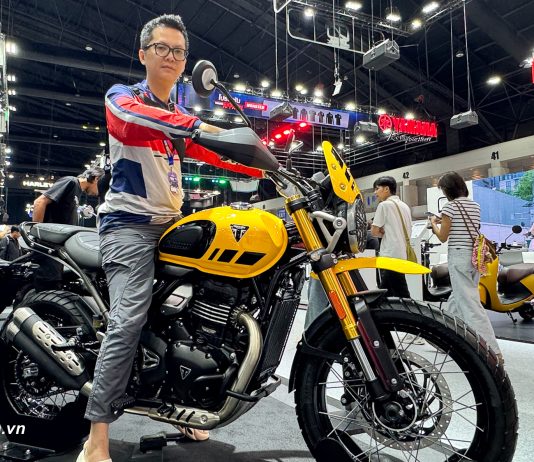 Trên yên thực tế Triumph Scrambler 400 XC đã có giá bán