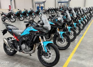 Đóng thùng lô hàng Morbidelli T352X tại nhà máy để xuất về Việt Nam