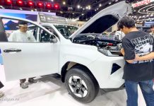 Toyota Hilux Travo-e 2026 trên yên thực tế xe bán tải điện đã có giá bán