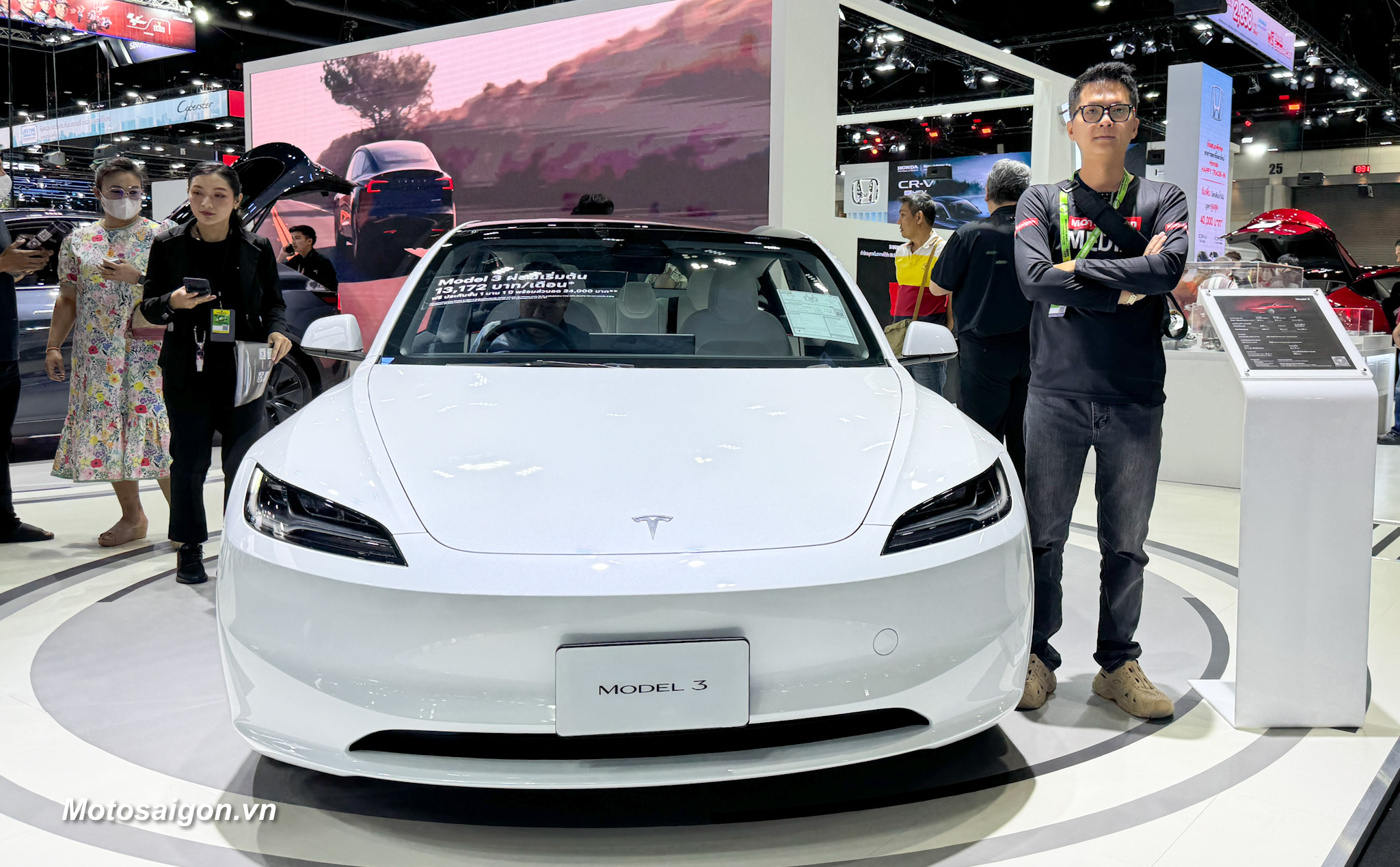 Tesla Model 3 review thực tế xe sắp có giá bán tại Việt Nam Tesla Model 3 review thực tế xe sắp có giá bán tại Việt Nam
