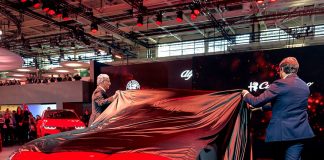 Alfa Romeo Cuorerosso gây ấn tượng mạnh tại Paris Motor Show 2026